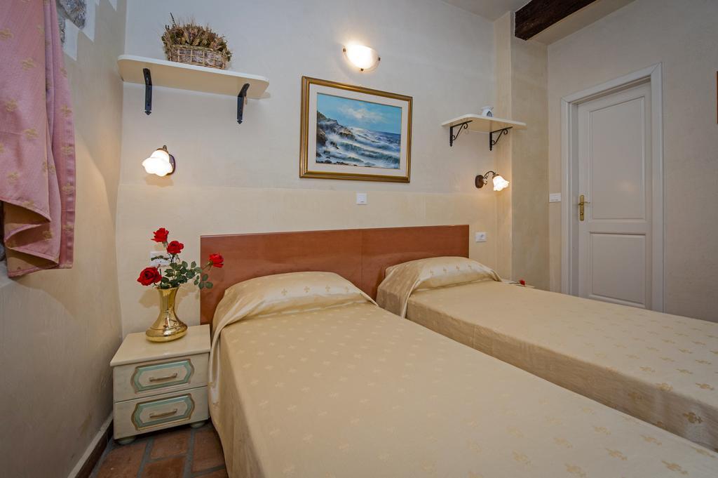 Residence Marco Polo Centro Storico Rovinj Zewnętrze zdjęcie
