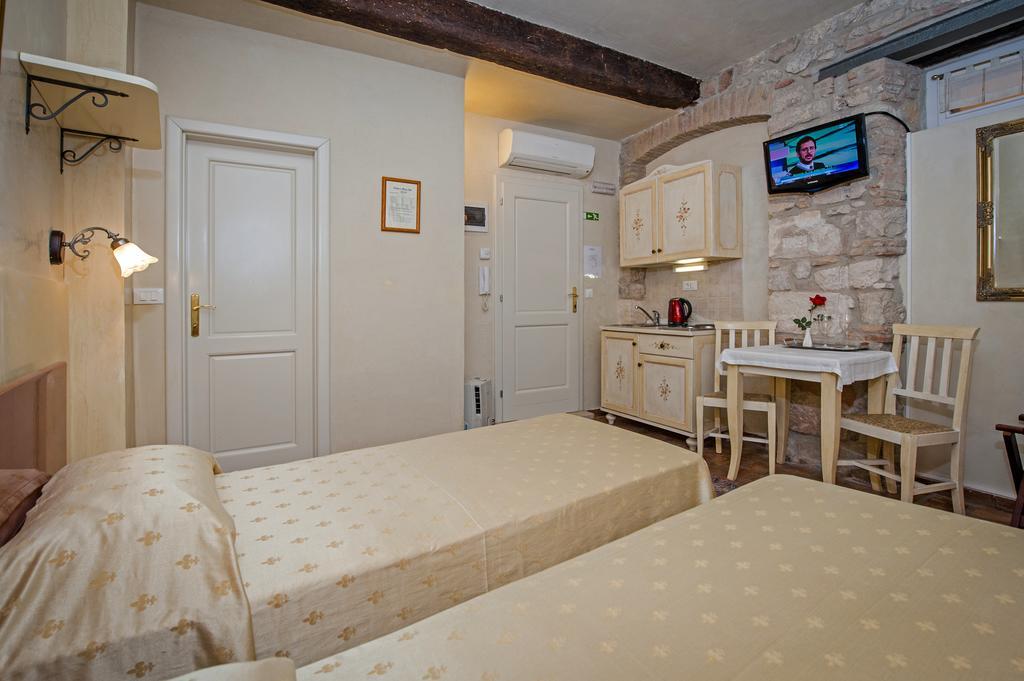Residence Marco Polo Centro Storico Rovinj Zewnętrze zdjęcie